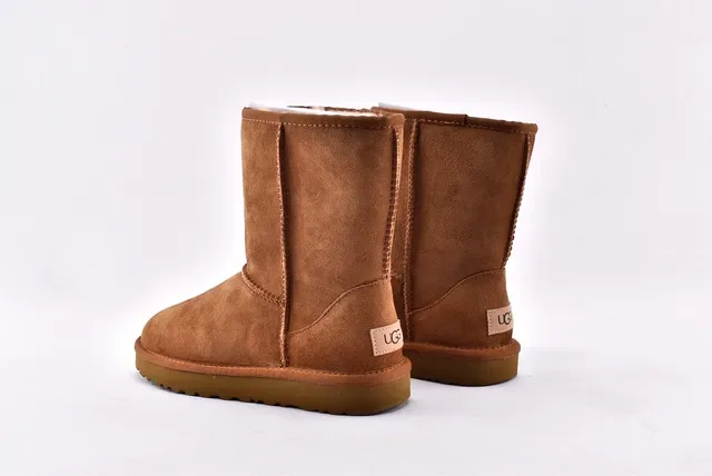 UGG Classic Mini Chestnut 麂皮雪靴 14