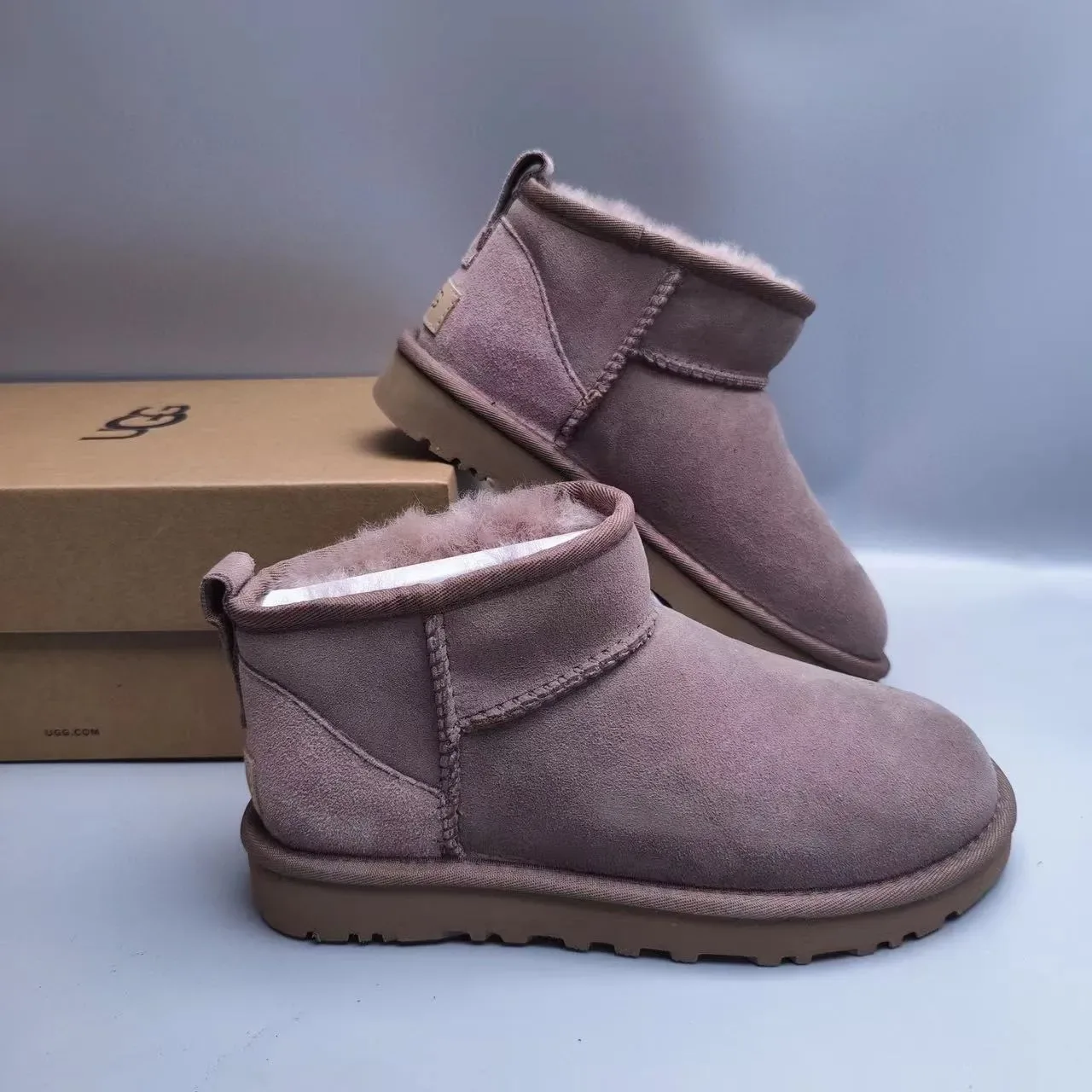 UGG क्लासिक मिनी डस्टे मॉव स्नो बूट 5