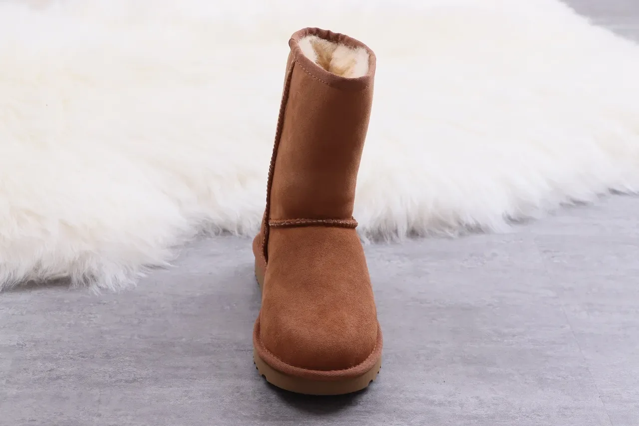 UGG Classic Short বাদামী সুয়েড শিয়ারলিং লাইন্ড স্নো বুট 5