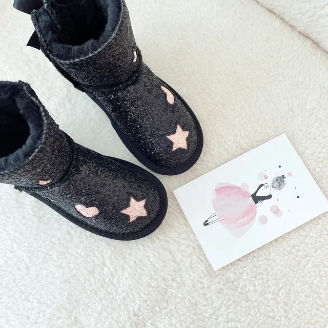 UGG 闪光爱心星星蝴蝶结雪靴 7