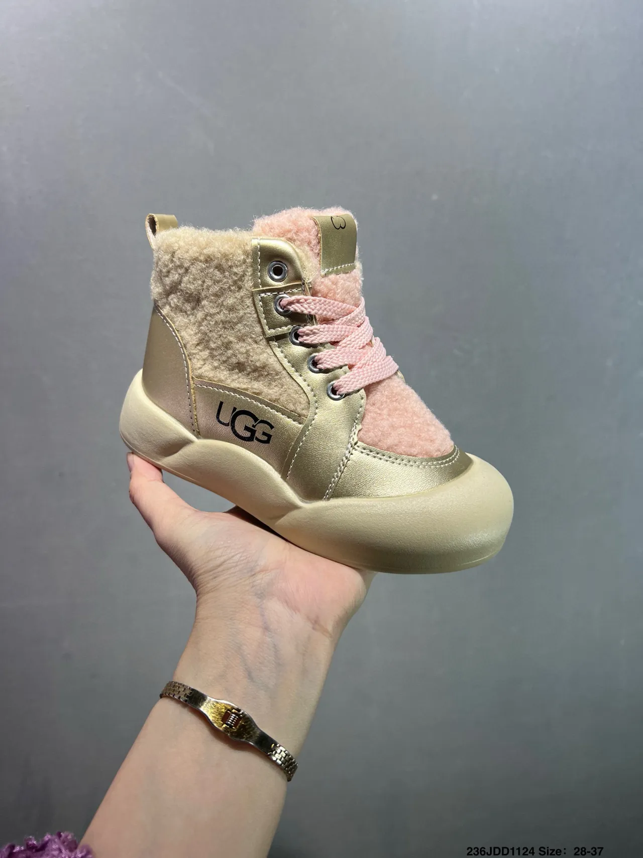 UGG أحذية ثلجية عالية ذهبية وردية محشوة بشرلينج 3