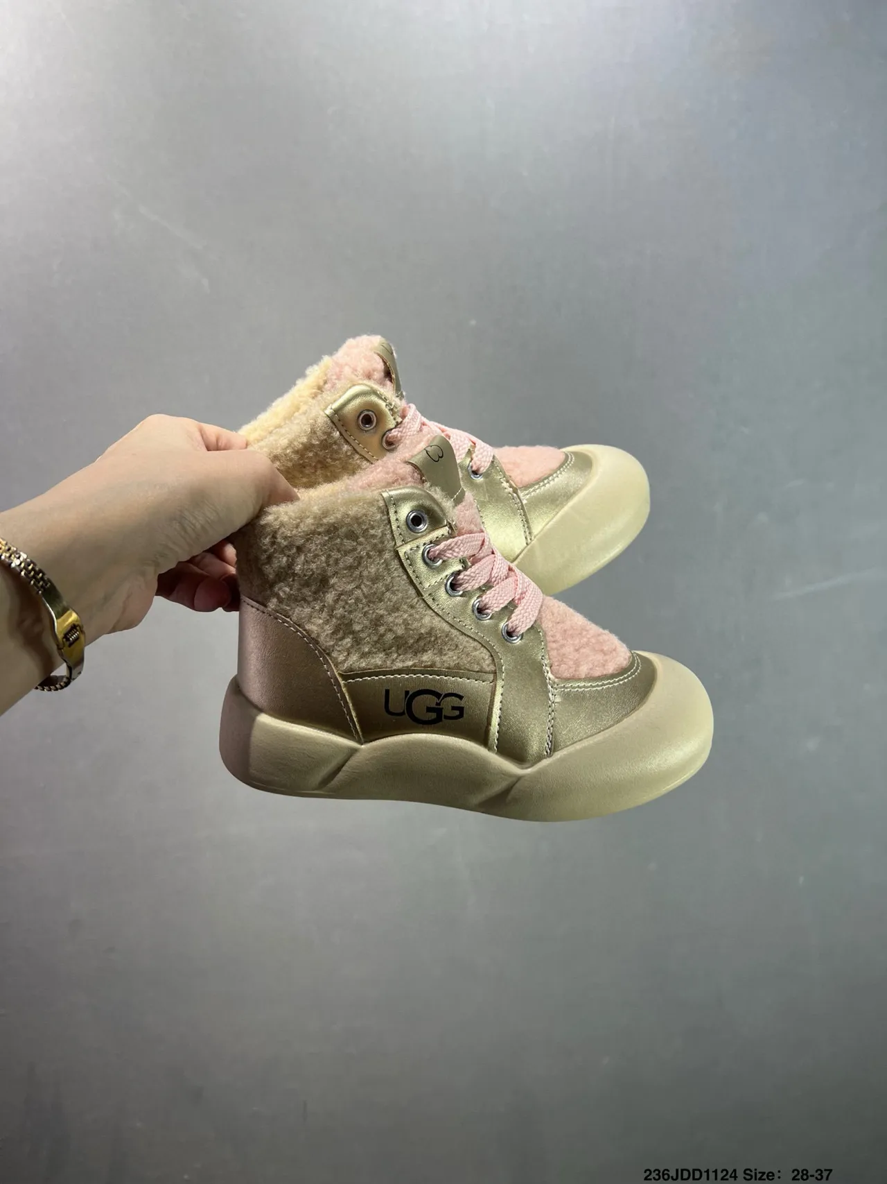 UGG أحذية ثلجية عالية ذهبية وردية محشوة بشرلينج 5