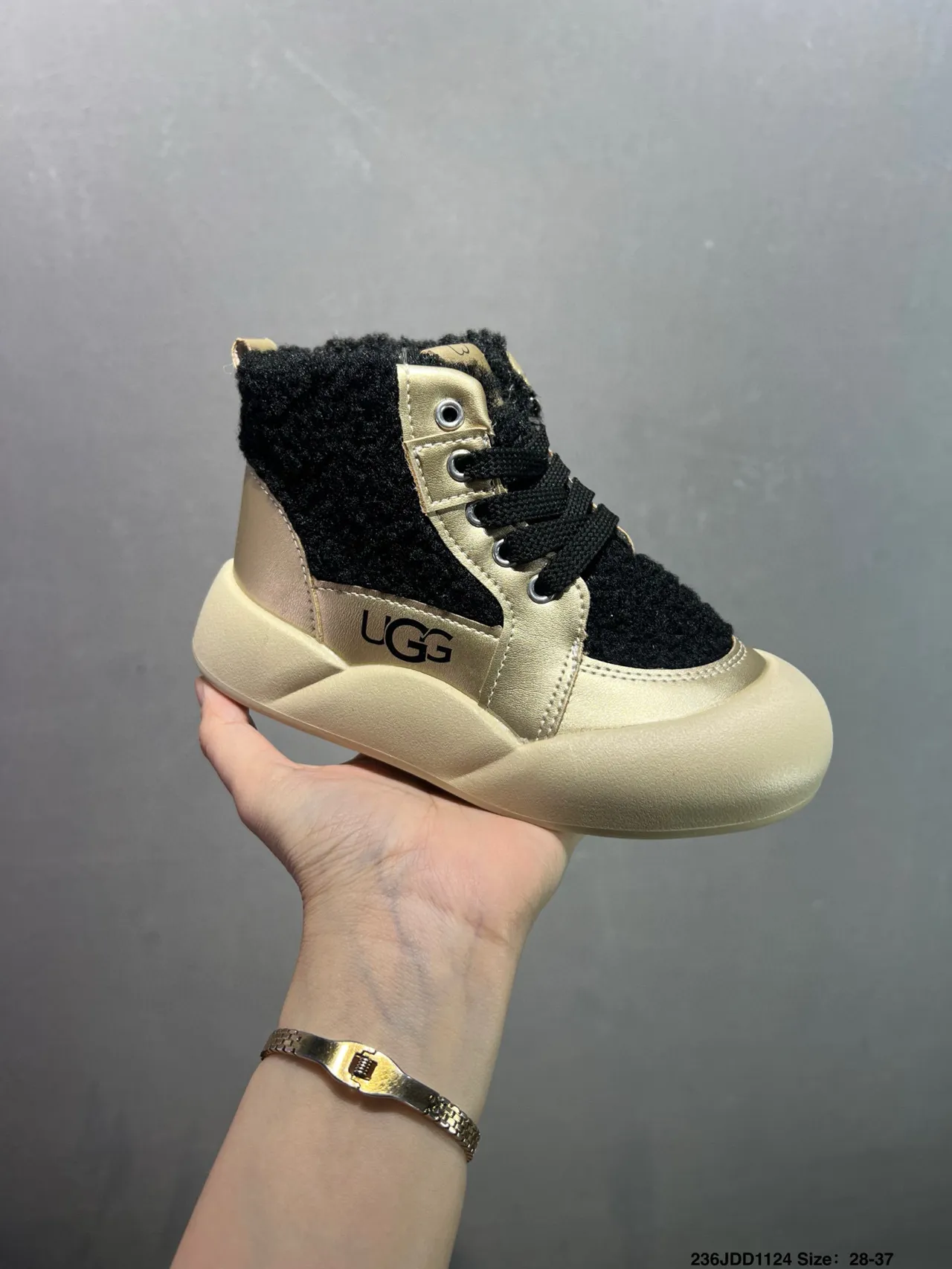UGG أحذية ثلجية عالية ذهبية وردية محشوة بشرلينج 6