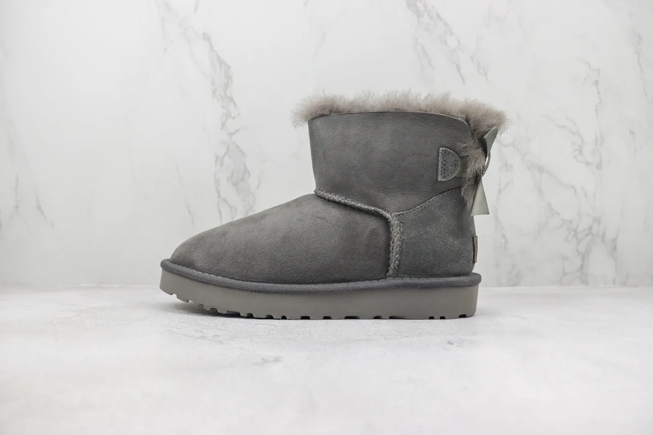 UGG Gray Suede Upper Shearling-Lined Cuff Snow Boots 7