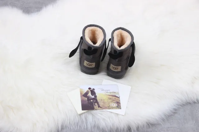 UGG Kids Dog-Face Shearling-Lined Gray Snow Boots 6