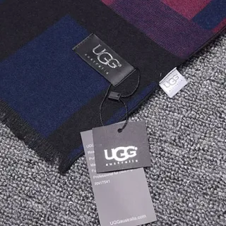 UGG أزرق بحري عنابي نمط مربعات نسيج منسوج وشاح