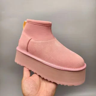 UGG गुलाबी पीला प्लेटफॉर्म सोल सूड ऊपरी एंगल जूते