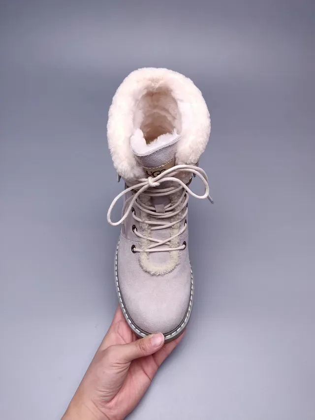 UGG Bottine de Cheville en Daim avec Doublure Shearling et Lacets 5