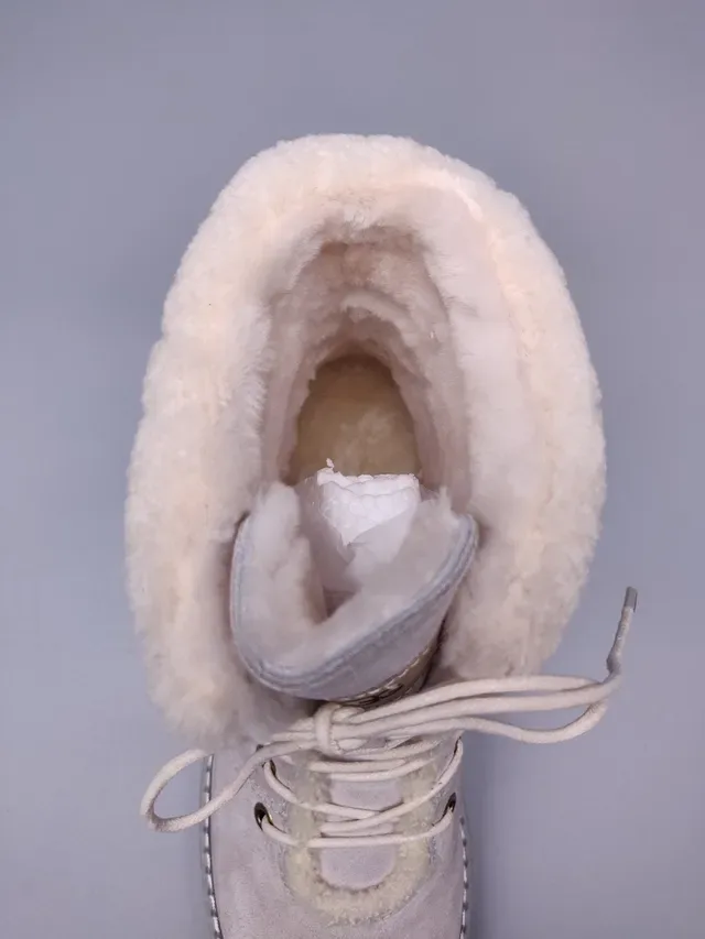 UGG Bottine de Cheville en Daim avec Doublure Shearling et Lacets 11