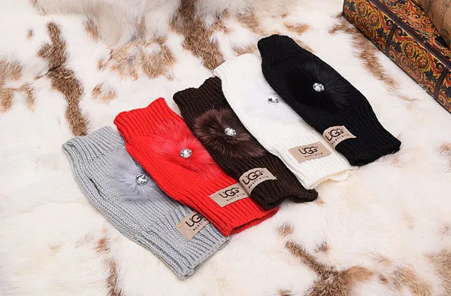 UGG Tasman Guantes negros sin dedos con puño ribeteado de punto 2