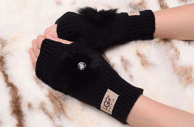 UGG Tasman Guantes negros sin dedos con puño ribeteado de punto 24