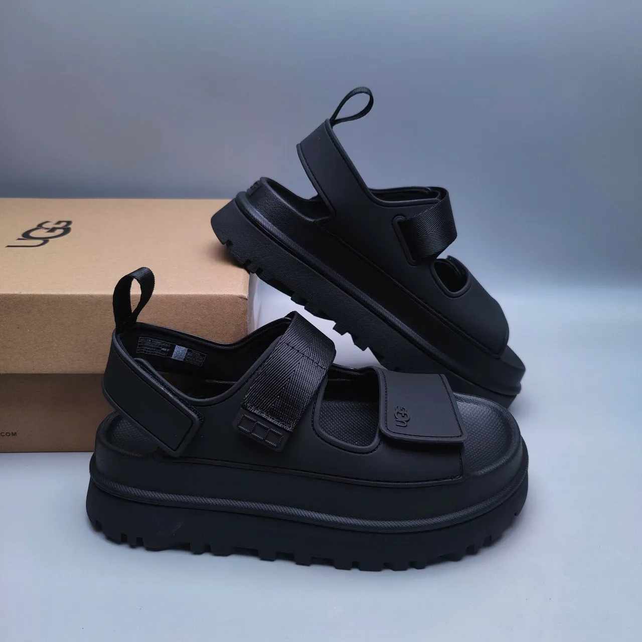UGG Tasman صندل كاجوال أسود منصة إغلاق حزام مزدوج 5