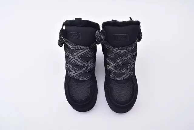 UGG تاسمان حذاء ثلجي من السويد الأسود مبطن بالفراء 3