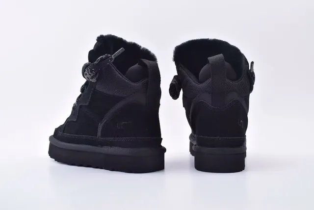UGG تاسمان حذاء ثلجي من السويد الأسود مبطن بالفراء 8