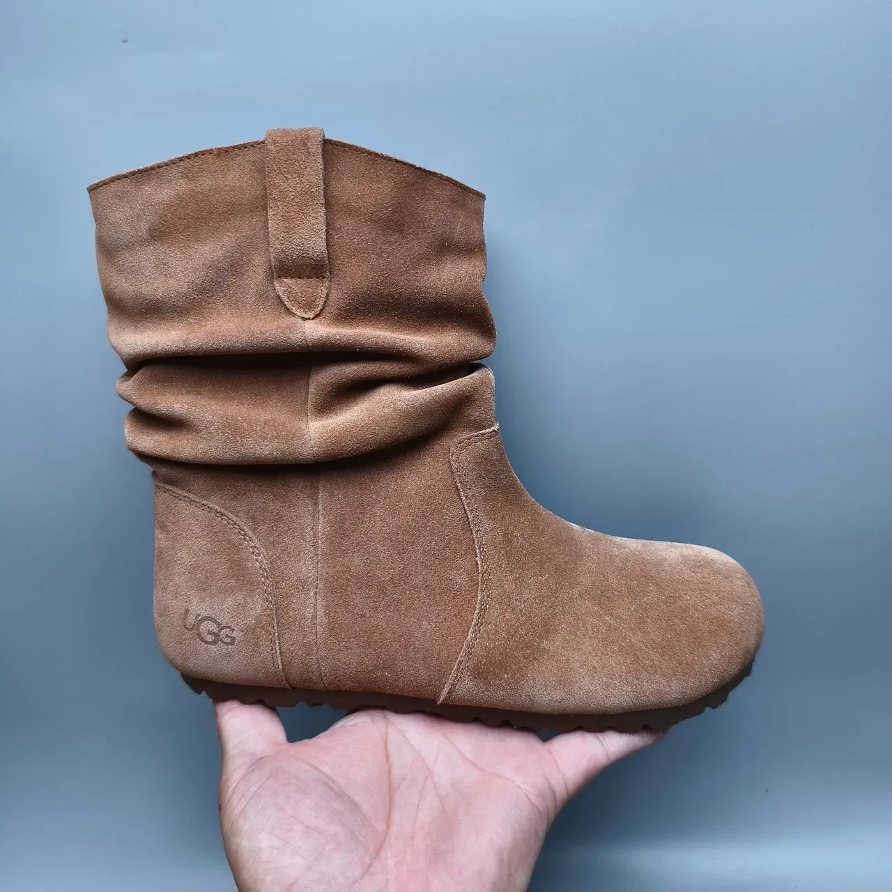 UGG Tasman 棕色 懒趴 折叠下轴 麂皮纹理 踝靴 2