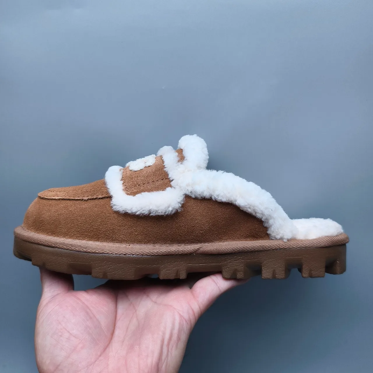 UGG Tasman بني أبيض أحذية كاجوال علوة جلد النعال مع هامش جلد الغنم 7
