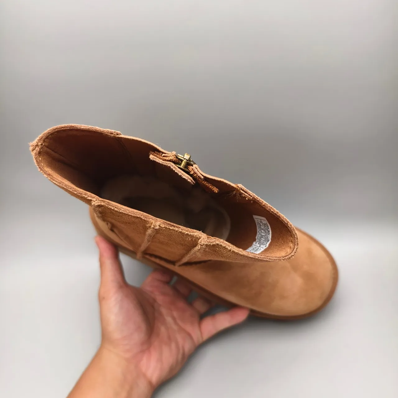 UGG Tasman प्लेटफॉर्म एन्कल बूट 3