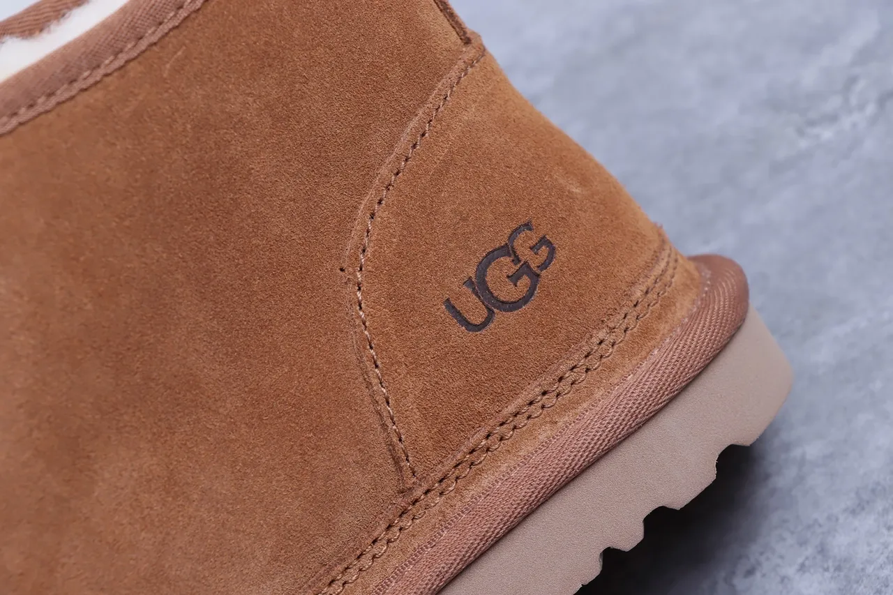 UGG Tasman Botas de Neve de Camurça Marrom com Forro de Shearling e Cadarços 3