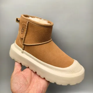 UGG Ultra Mini 驼色 麂皮 羊毛里 厚底平台 雪靴