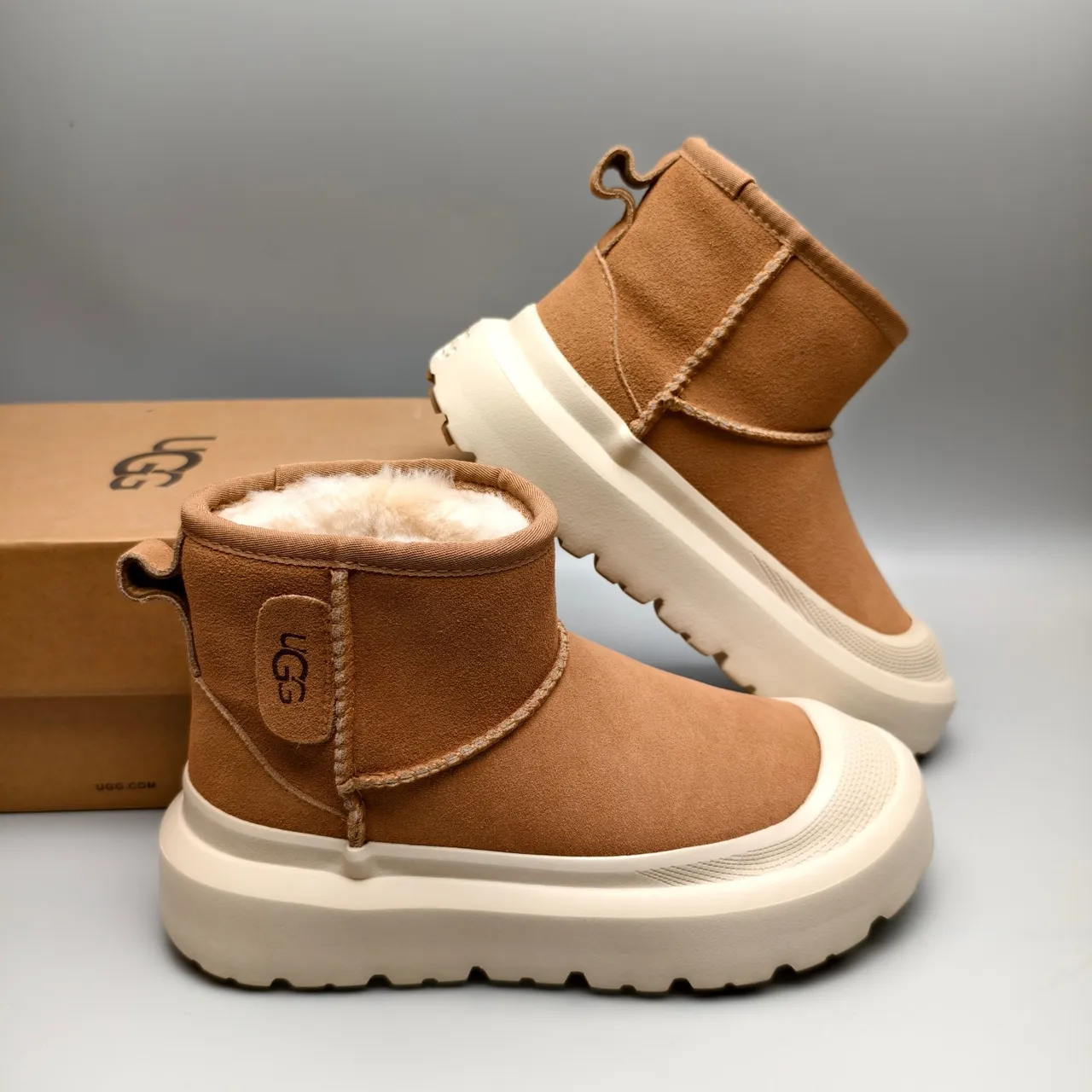 UGG Ultra Mini 驼色 麂皮 羊毛里 厚底平台 雪靴 6
