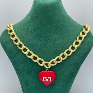 Valentino लाल সোনা মোটা কার্ব-লিঙ্ক চেইন চকচকে এনামেল হার্ট পেন্ডেন্ট নেকলেস