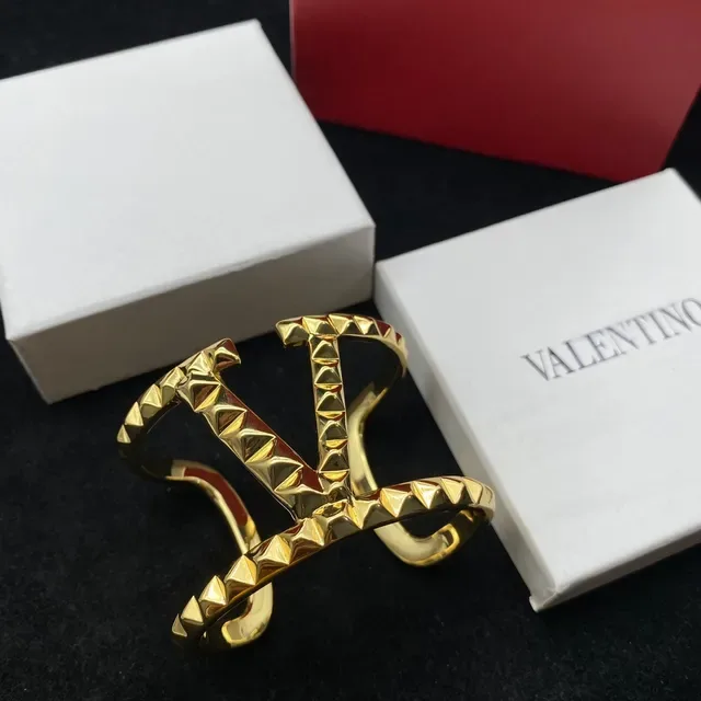 Valentino Rockstud Gold-Tone Pyramid-Studded Open V-Cuff Bracelet 2