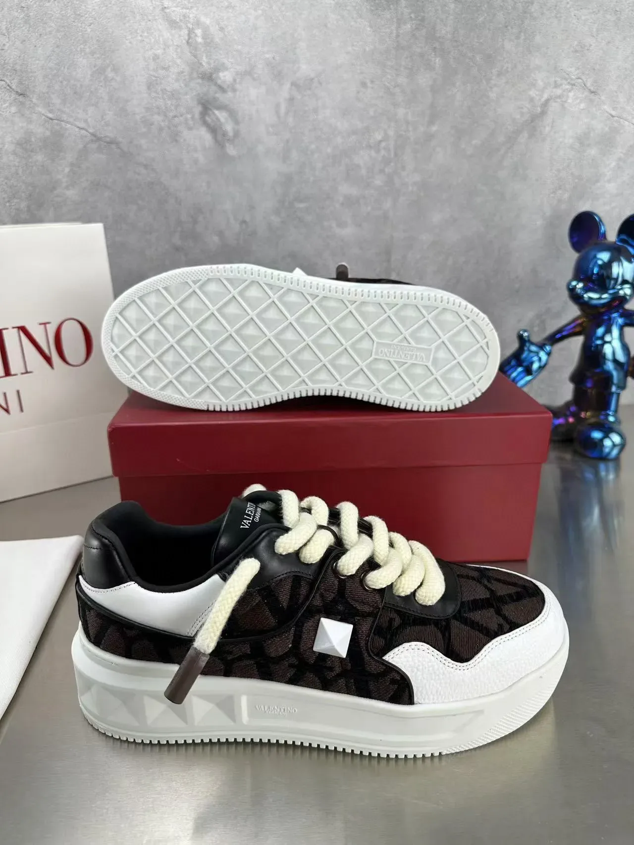 Valentino VLTN أحذية رياضية أسلوبية شبكية وجلدية 6