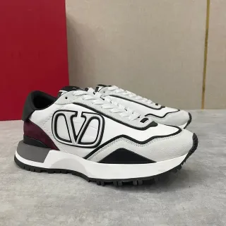 Valentino VLTN Runner branco preto borgonha lifestyle sneakers