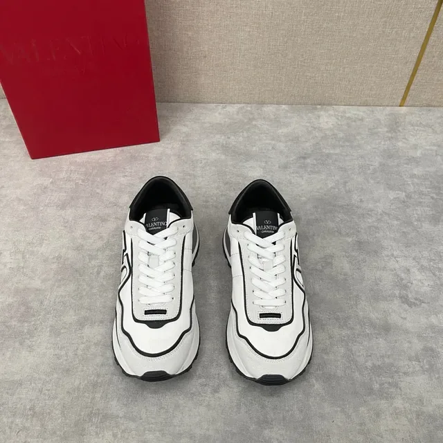 Valentino VLTN Runner সাদা কালো বার্গন্ডি লাইফস্টাইল স্নিকার্স 9