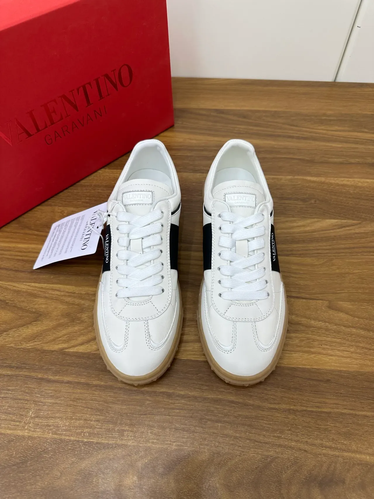 Valentino White Black Leather Upper Gum Rubber Sole Lifestyle Sneakers 5
