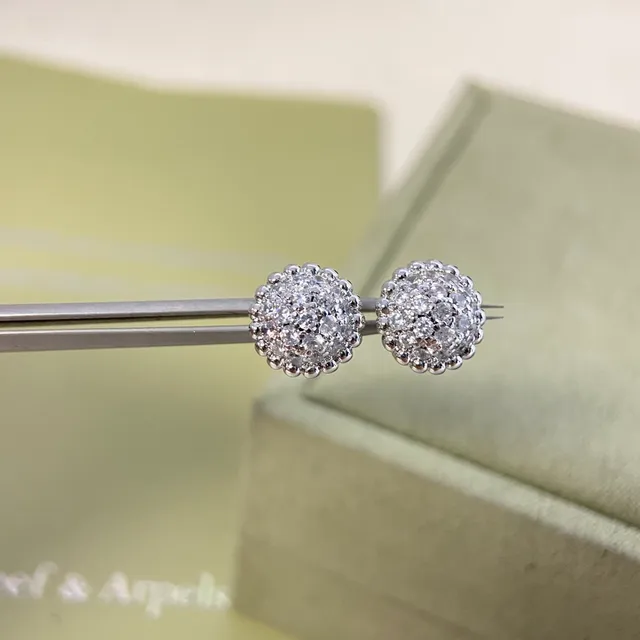 Van Cleef & Arpels सोना चांदी गोल गोल Pavé-Set कर्ण 4