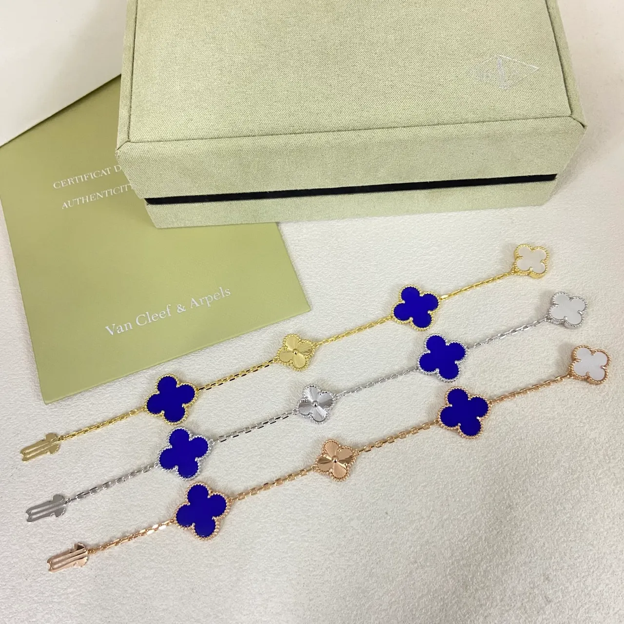 Van Cleef & Arpels Alhambra Gold Blue Chain Link Four-Leaf Clover Motifs Bracelet 4