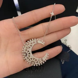 Van Cleef & Arpels 银白色月牙坠 Pavé-Set 宝石 项链