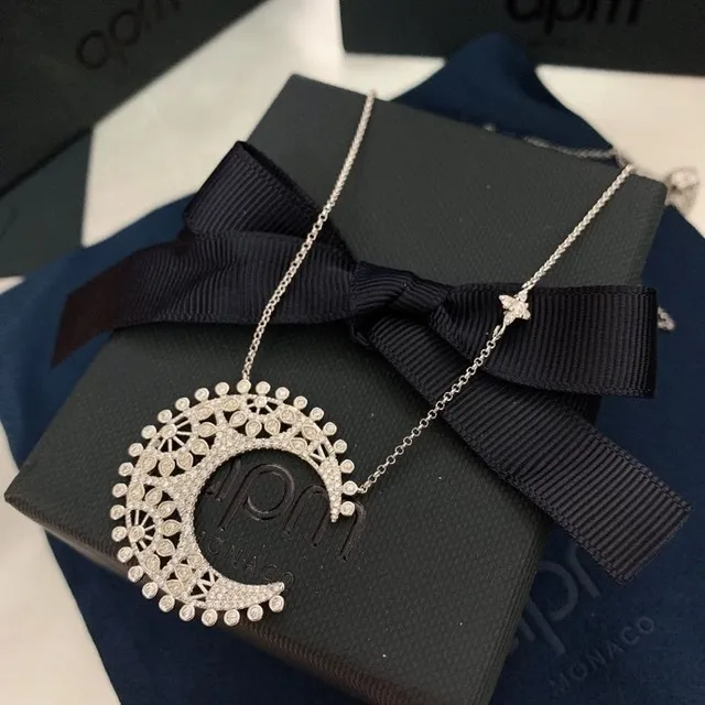 Van Cleef & Arpels Silver White Crescent Moon Pendant Pavé-Set Stones Necklace 9