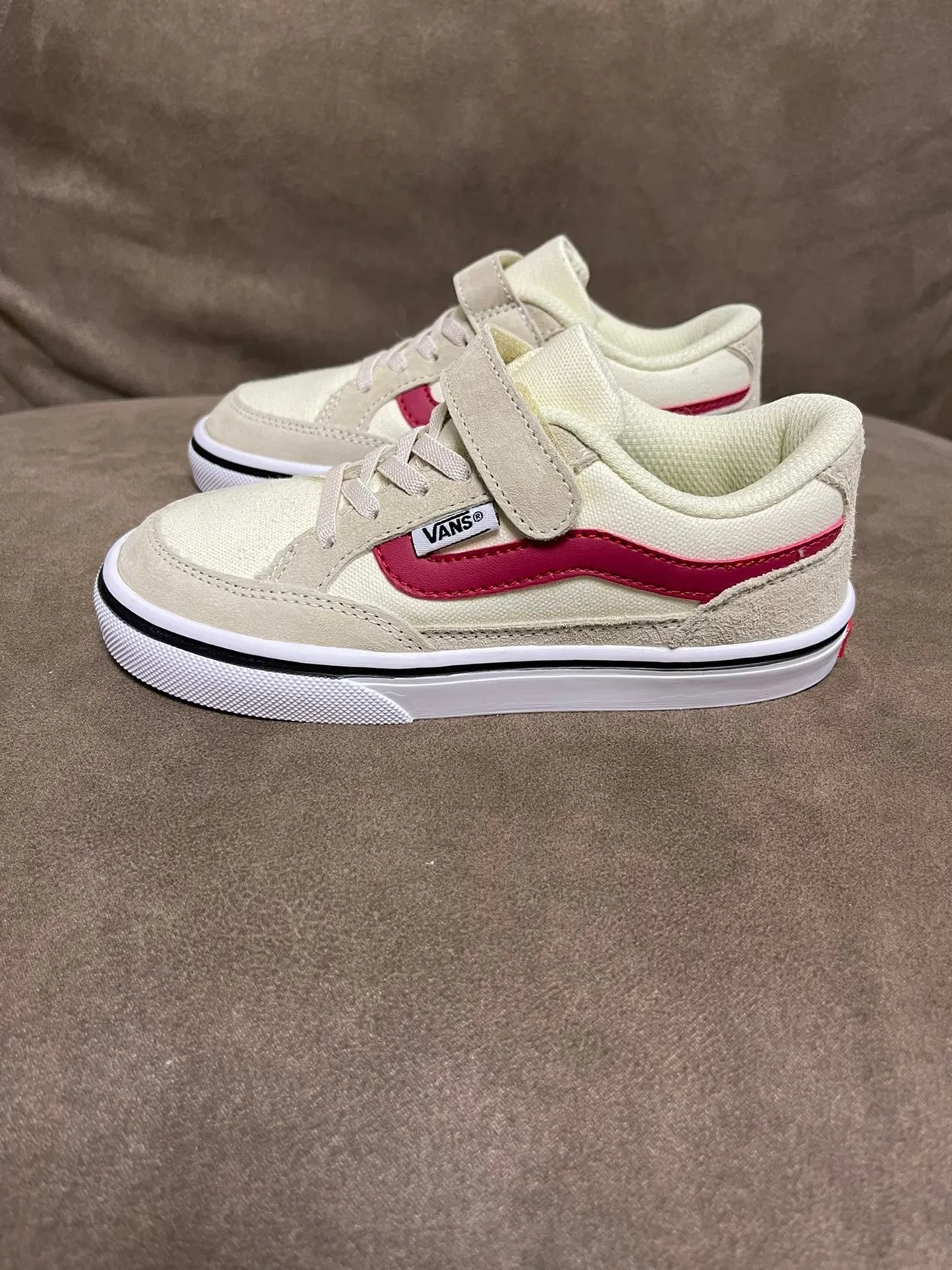 Vans Era बीज लाल लो-टॉप लेस-एंड-स्ट्रैप क्लोज़र स्केटबोर्ड जूते 3