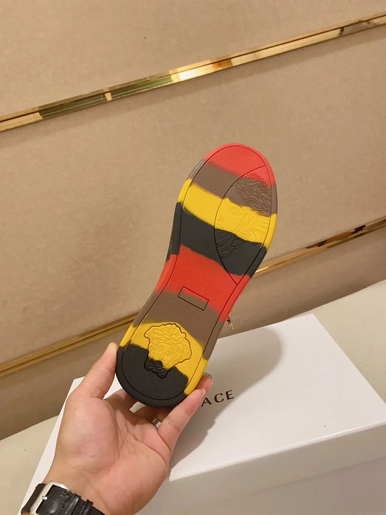 Versace Chain Reaction Impressão Barroca Tênis Slip-On Lifestyle 3