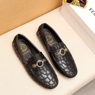 Versace Chain Reaction 黑色鳄鱼压花 乐福鞋