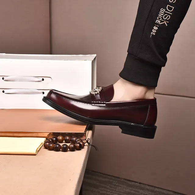 Versace Chain Reaction Burgundy Gold Polished Leather Medusa Medallion Hardware Loafer 8