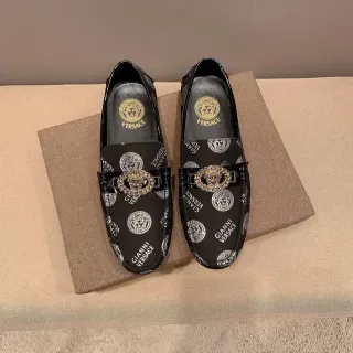 Versace Chain Reaction Logo-Print Medusa Buckle 乐福鞋