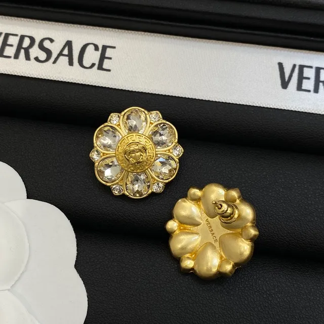 Versace Boucles d'oreilles florales Médusa en cristal à perno 4