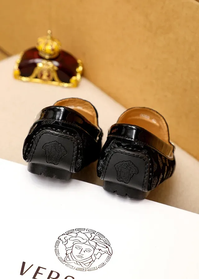 Versace Greca Odissea কালো ভেলভেট মেডিউসা লুফার্স 3