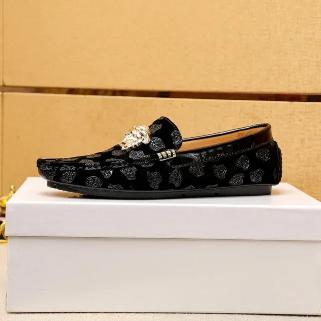 Versace Greca Odissea কালো ভেলভেট মেডিউসা লুফার্স 4