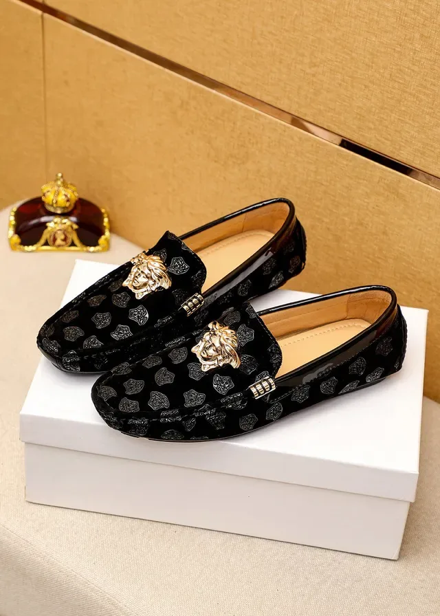 Versace Greca Odissea কালো ভেলভেট মেডিউসা লুফার্স 9