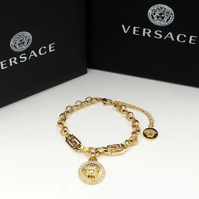 Versace Greca Odissea Medusa ক্রিস্টাল পেন্ডেন্ট সিলভার ব্রেসলেট 3
