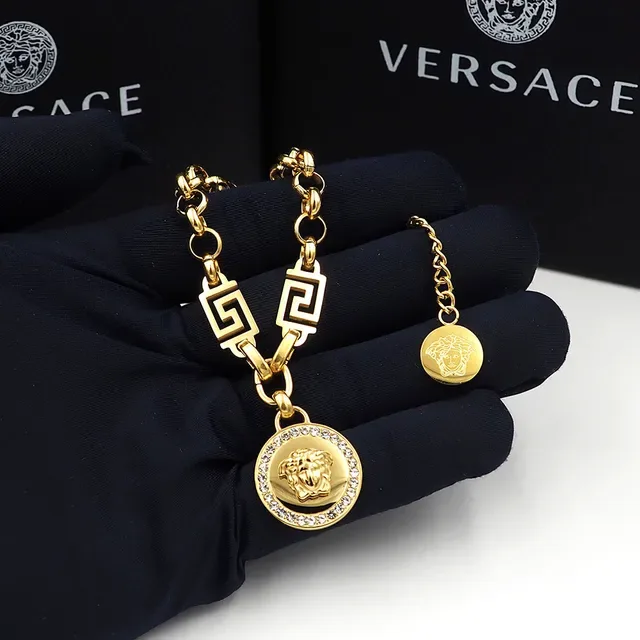 Versace Greca Odissea Medusa ক্রিস্টাল পেন্ডেন্ট সিলভার ব্রেসলেট 6