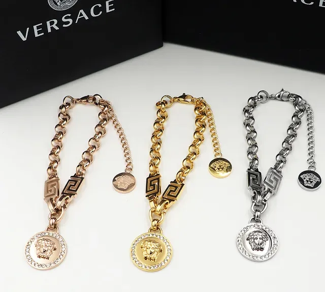 Versace Greca Odissea Medusa ক্রিস্টাল পেন্ডেন্ট সিলভার ব্রেসলেট 8