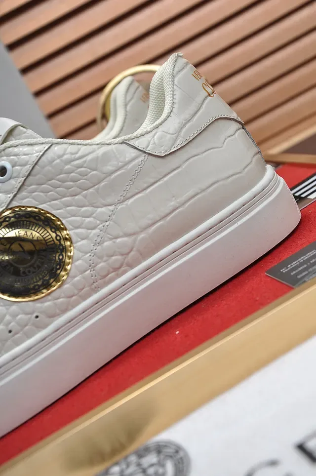 Versace Jeans Couture Croc-Embossed Off-White حذاء سنيكرز أسلوب الحياة 2