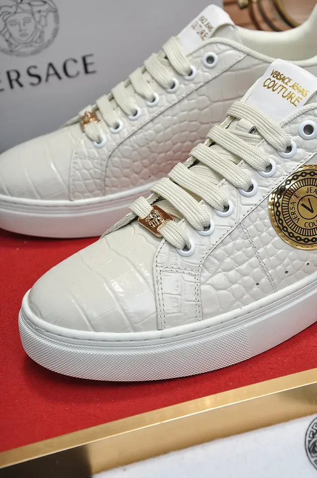 Versace Jeans Couture Croc-Embossed Off-White حذاء سنيكرز أسلوب الحياة 3