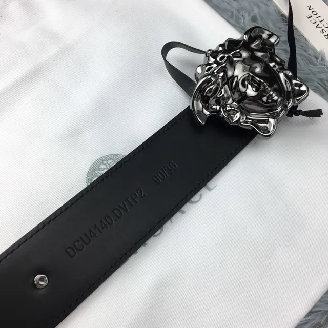 Versace 美杜莎腰带 黑色 银色 抛光头扣 Greca 图案 压花皮革腰带 2