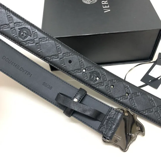 Versace Medusa Embossed Greca Ceinture en cuir noir 3